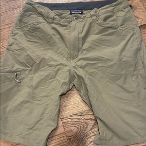 Patagonia Men's Khaki Cargo Shorts
